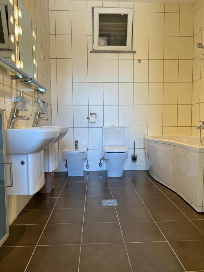 Apartments Angela Cesarica Zewnętrze zdjęcie