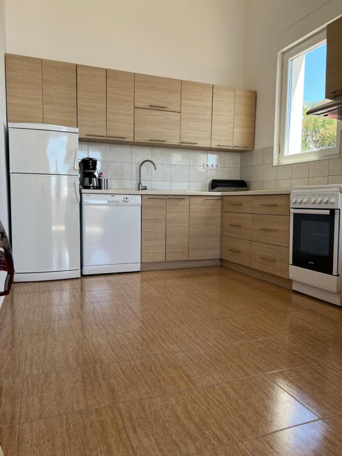 Apartments Angela Cesarica Zewnętrze zdjęcie